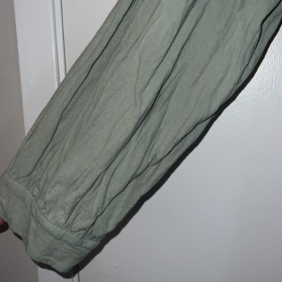 Over size button up dress with tie - Picture 2 of 4